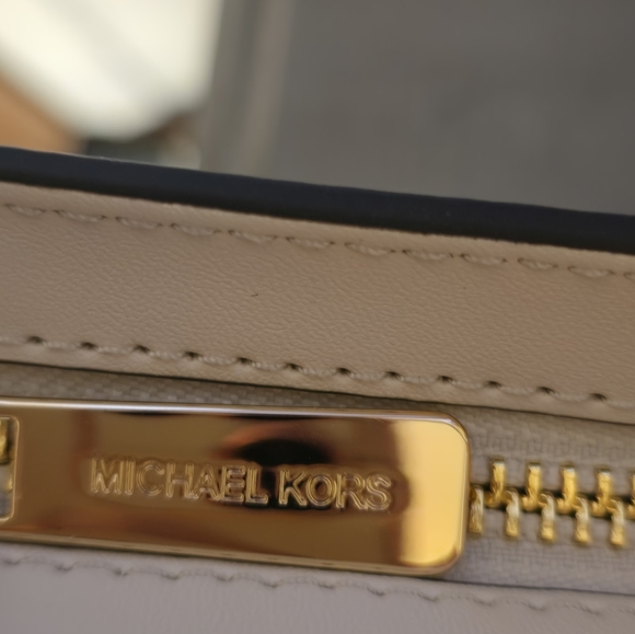 Michael Kors Lyra Golden Rod Small Pochette. NWT - Picture 9 of 10